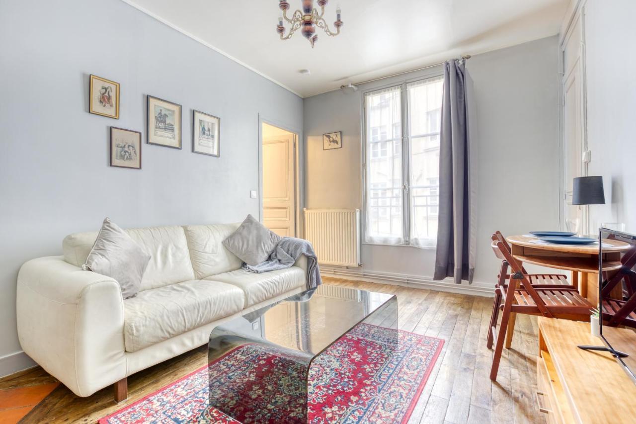 * Le Versaillais*2 Min A Pied Du Chateau Versailles Exterior foto